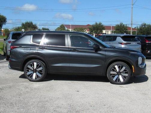 2025 Mitsubishi Outlander SE 2.5 2WD