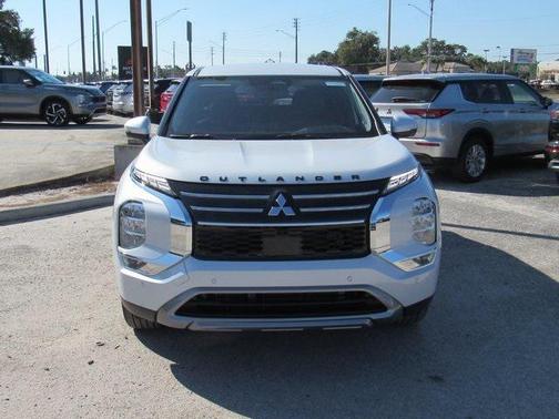 2025 Mitsubishi Outlander SE 2.5 2WD