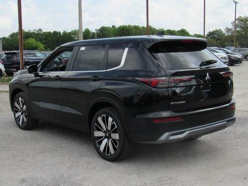 2025 Mitsubishi Outlander SE 2.5 2WD