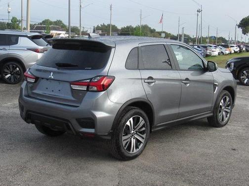 2025 Mitsubishi Outlander Sport SE