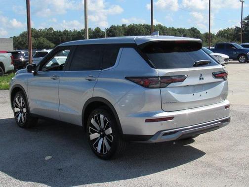 2025 Mitsubishi Outlander SE 2.5 2WD