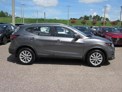 2020 Nissan Rogue Sport SV