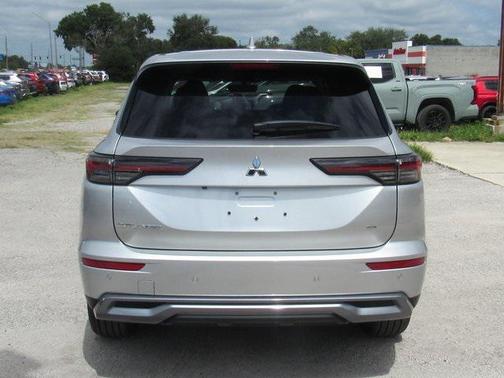 2025 Mitsubishi Outlander SE 2.5 2WD