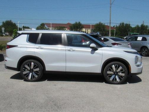 2025 Mitsubishi Outlander SE 2.5 S-AWC