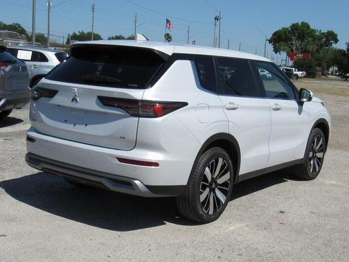 2025 Mitsubishi Outlander SE 2.5 S-AWC