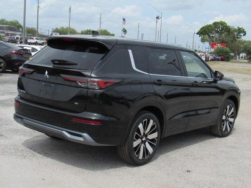 2025 Mitsubishi Outlander SE 2.5 2WD