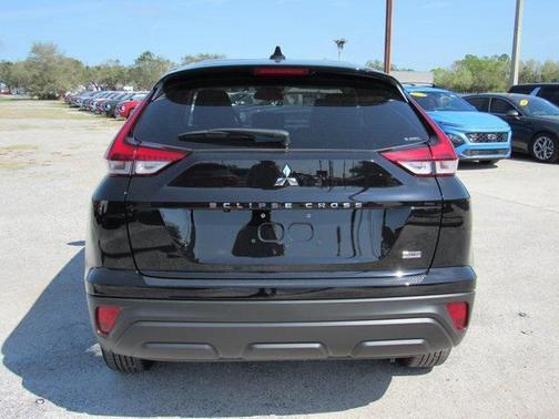 2025 Mitsubishi Eclipse Cross LE