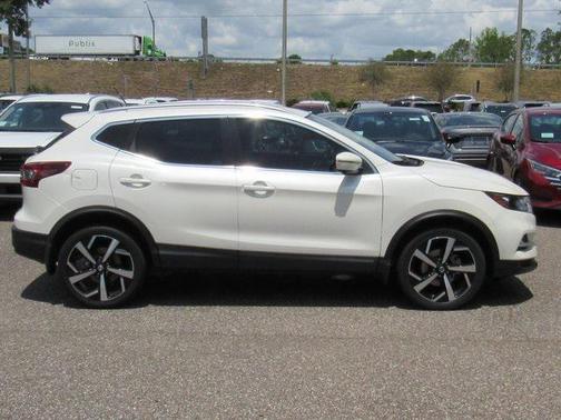 2020 Nissan Rogue Sport SL