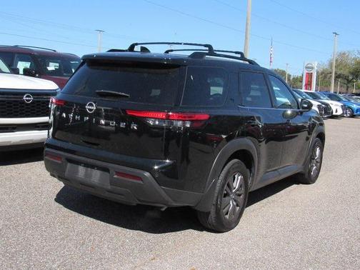 2025 Nissan Pathfinder SV FWD