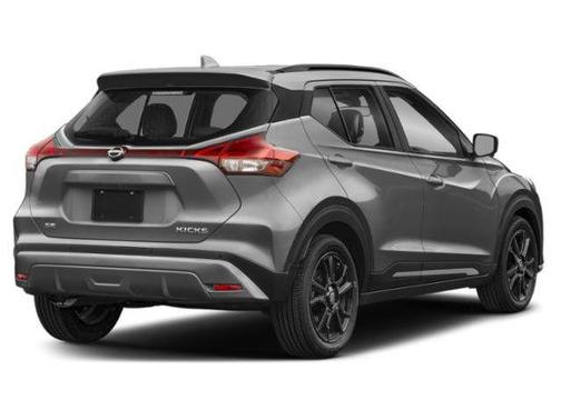 Gun Metallic 2024 Nissan Kicks SR