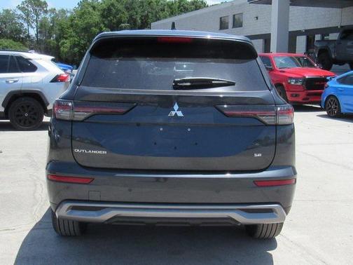 2025 Mitsubishi Outlander SE 2.5 2WD