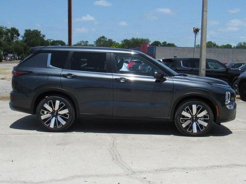 2025 Mitsubishi Outlander SE 2.5 2WD