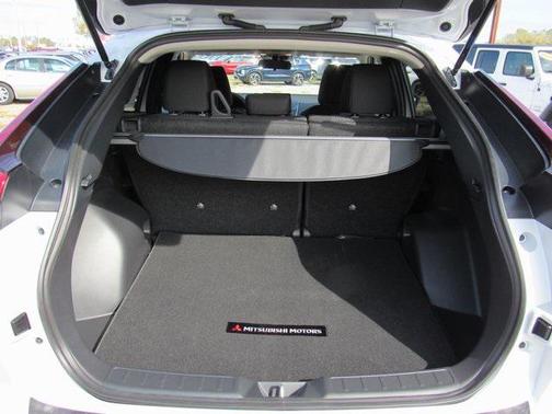 2025 Mitsubishi Eclipse Cross LE