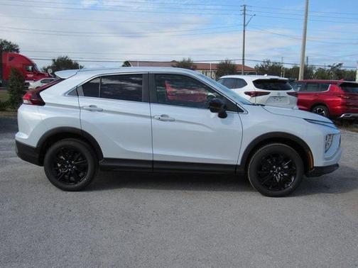 2025 Mitsubishi Eclipse Cross LE