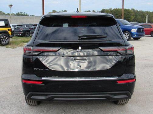 2026 Mitsubishi Outlander ES 1.5T 2WD