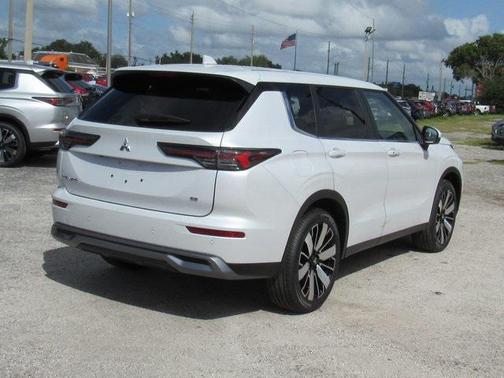 2025 Mitsubishi Outlander SE 2.5 2WD