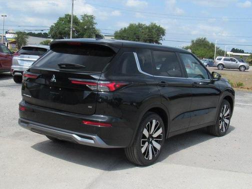 2025 Mitsubishi Outlander SE 2.5 2WD