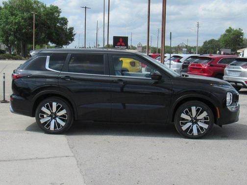 2025 Mitsubishi Outlander SE 2.5 2WD