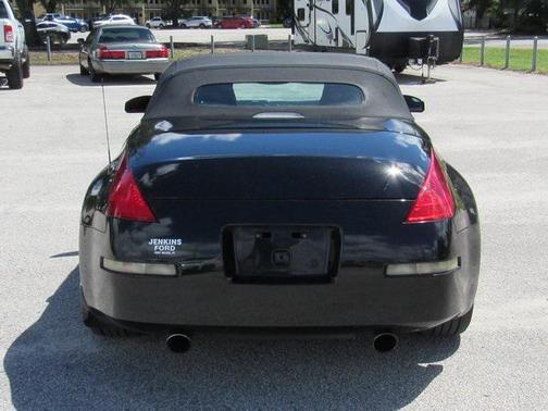 2005 Nissan 350Z Touring