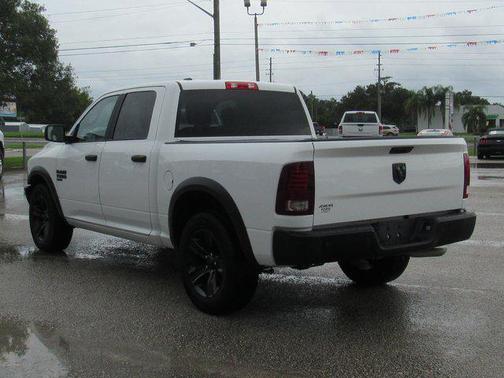 2024 RAM 1500 Classic Warlock Crew Cab 4x2 5'7' Box