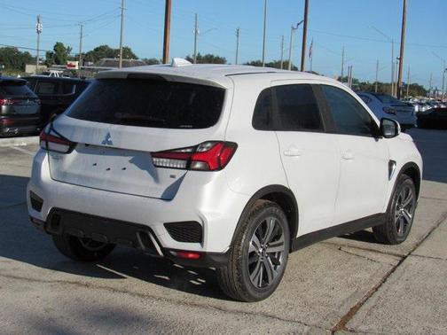 2025 Mitsubishi Outlander Sport SE