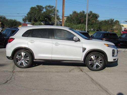 2025 Mitsubishi Outlander Sport SE