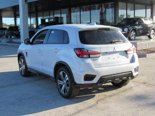 2025 Mitsubishi Outlander Sport SE