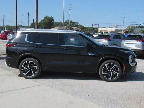 2025 Mitsubishi Outlander PHEV SEL