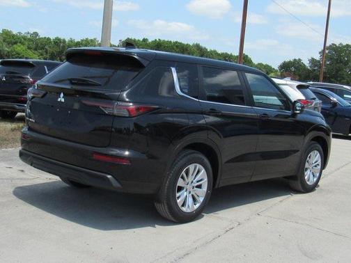 2025 Mitsubishi Outlander ES 2.5 2WD