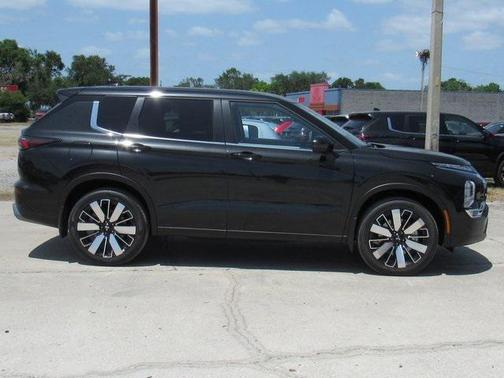 2025 Mitsubishi Outlander SE 2.5 2WD