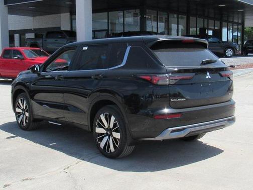 2025 Mitsubishi Outlander SE 2.5 2WD