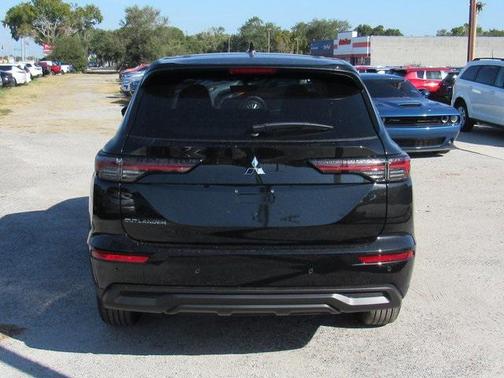 2025 Mitsubishi Outlander ES 2.5 2WD