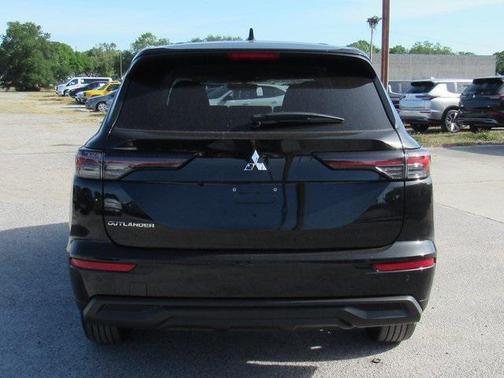 2025 Mitsubishi Outlander ES 2.5 2WD