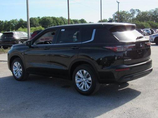 2025 Mitsubishi Outlander ES 2.5 2WD