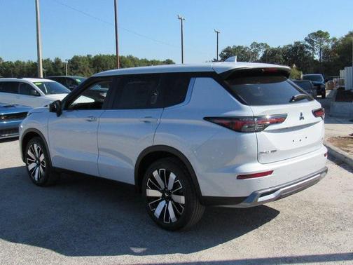 2025 Mitsubishi Outlander SE 2.5 2WD