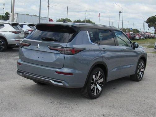 2025 Mitsubishi Outlander SEL 2.5 2WD