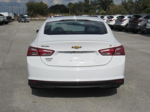 2021 Chevrolet Malibu FWD LT