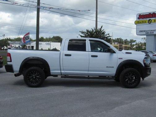 2021 RAM 2500 Tradesman Crew Cab 4x4 6'4' Box