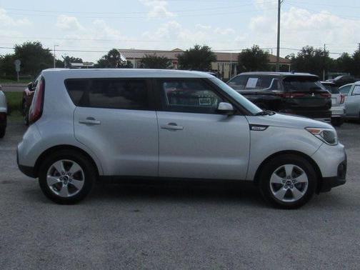 2017 Kia Soul Base