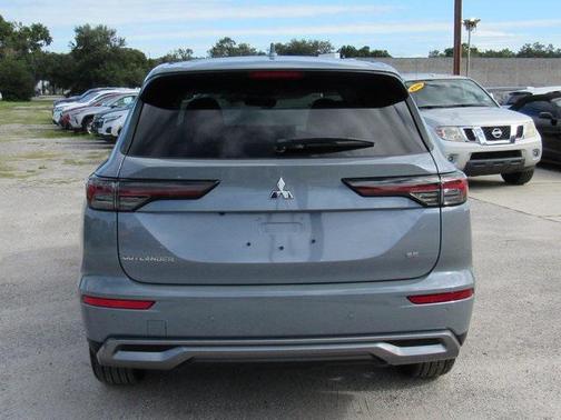 2025 Mitsubishi Outlander SE 2.5 2WD