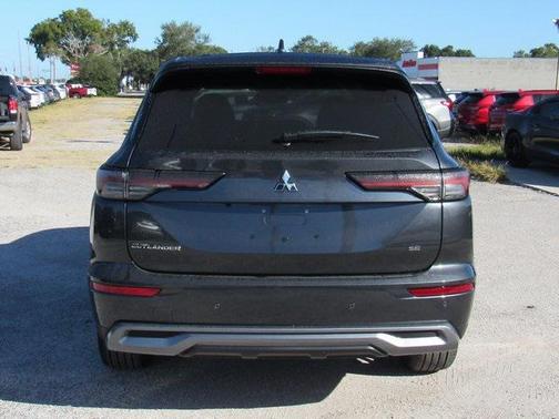 2025 Mitsubishi Outlander SE 2.5 2WD