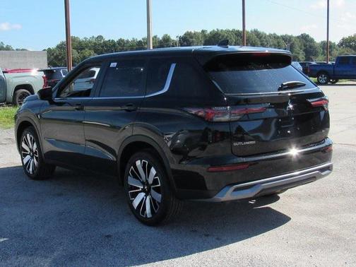 2025 Mitsubishi Outlander SE 2.5 2WD