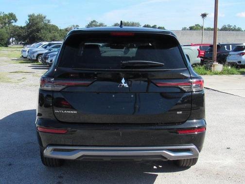 2025 Mitsubishi Outlander SE 2.5 2WD