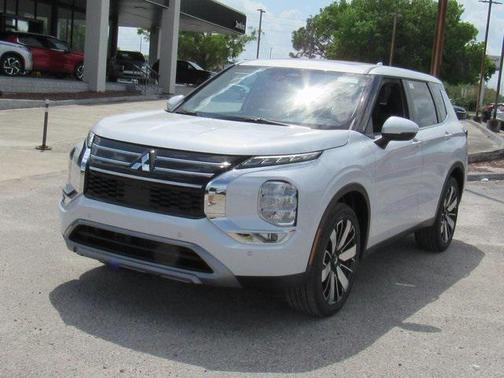 2025 Mitsubishi Outlander SE 2.5 2WD