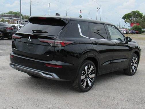 2025 Mitsubishi Outlander SE 2.5 2WD