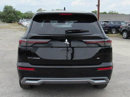 2025 Mitsubishi Outlander SE 2.5 2WD