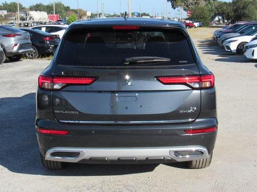 2025 Mitsubishi Outlander PHEV SE S-AWC