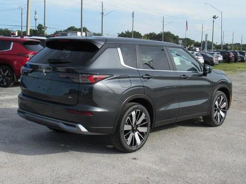 2025 Mitsubishi Outlander SE 2.5 2WD