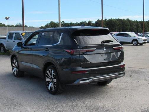 2025 Mitsubishi Outlander SE 2.5 2WD
