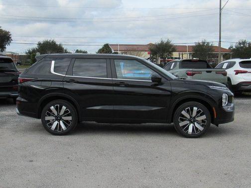 2026 Mitsubishi Outlander SE 1.5T 2WD